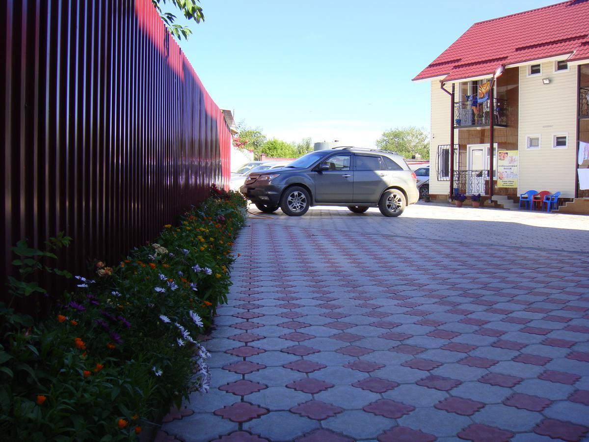 Mini-Pansionat Maksat Tscholponata Exterior foto